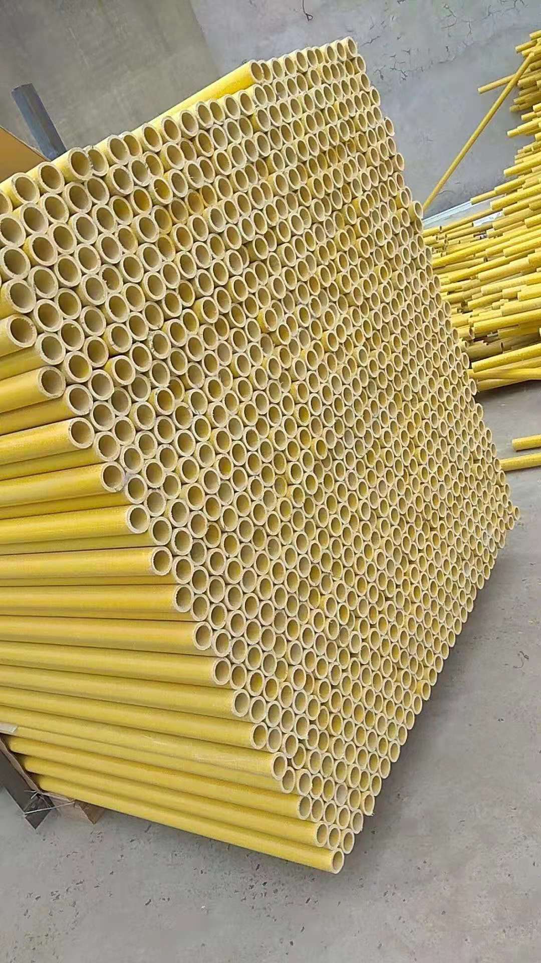 生产玻璃钢圆管防腐玻璃钢拉挤型材使用场合